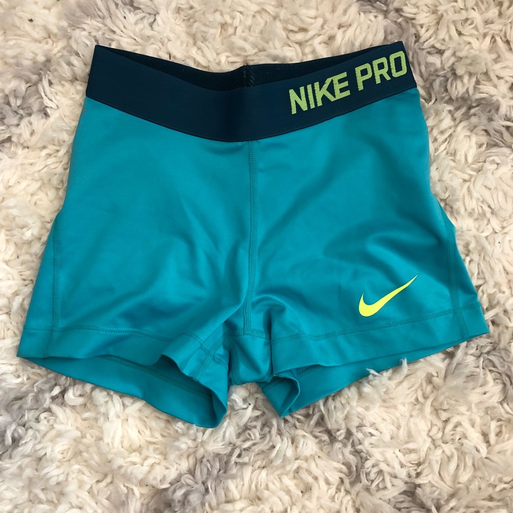 Teal Nike Pro Shorts💎